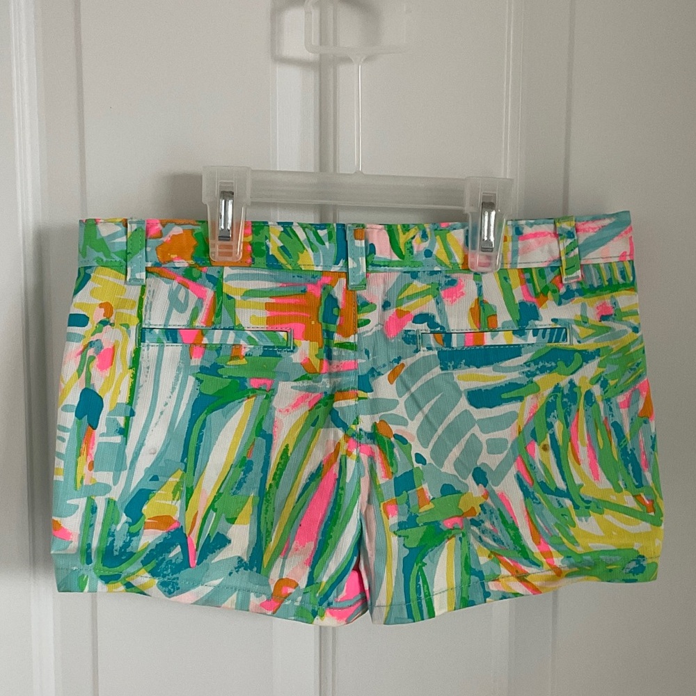 Colorful Patterned Shorts - Picture 3 of 4